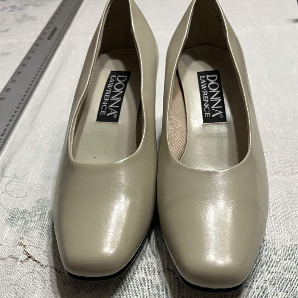 Donna Lawrence Cream Women's Heels